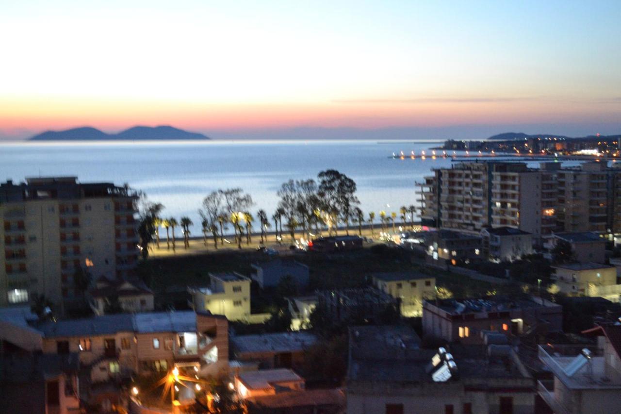 Seaview Penthouse 2 Bedrooms Apartment & Box Garage Avlonya Dış mekan fotoğraf