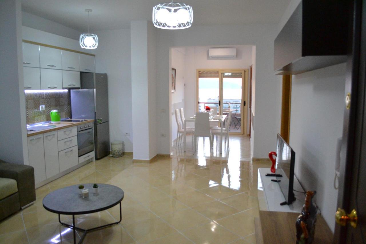 Seaview Penthouse 2 Bedrooms Apartment & Box Garage Avlonya Dış mekan fotoğraf