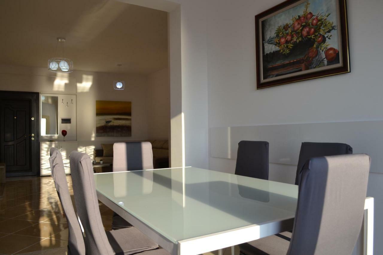Seaview Penthouse 2 Bedrooms Apartment & Box Garage Avlonya Dış mekan fotoğraf