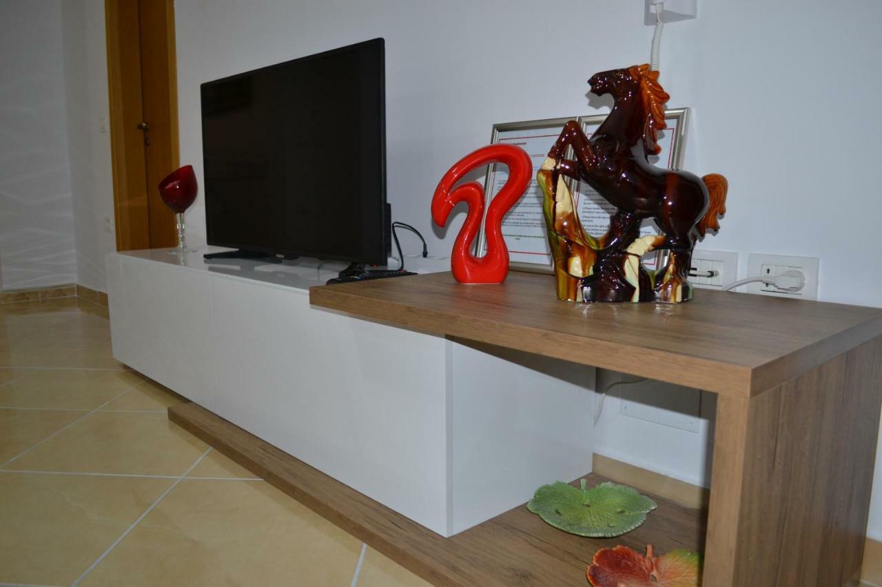 Seaview Penthouse 2 Bedrooms Apartment & Box Garage Avlonya Dış mekan fotoğraf